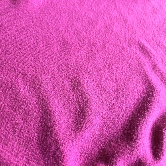 Wildfox Festival Fuchsia Baggy Beach Jumper Deep V size Small - Picture 10 of 13